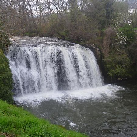 Comme Sur Des Roulottes Hotel Saint-Nectaire Bilik gambar